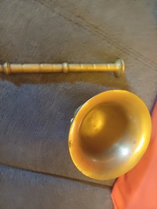 Mortero de bronce con pilón