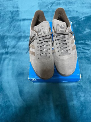 Zapatillas Adidas Gazelle Gris/Marrón Talla 46
