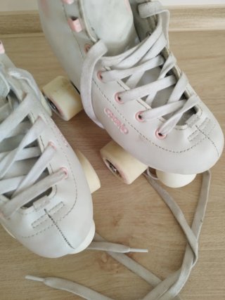 Patines de 4 ruedas blancos