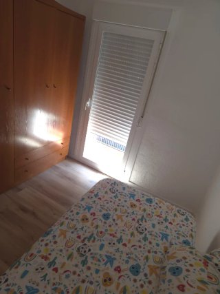 Alquilar habitación para persona sola o pareja - Imagen 5