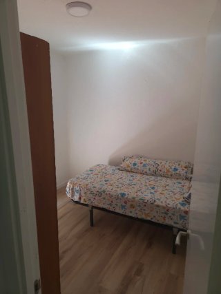 Alquilar habitación para persona sola o pareja - Imagen 6