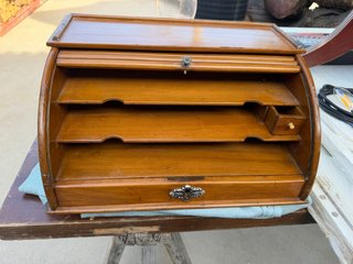 Escritorio/ Boureau /Archivador/Caja