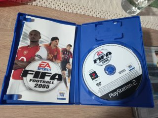 Pack 2 Juegos PS2: FIFA Football 2005 y MotoGP 3
