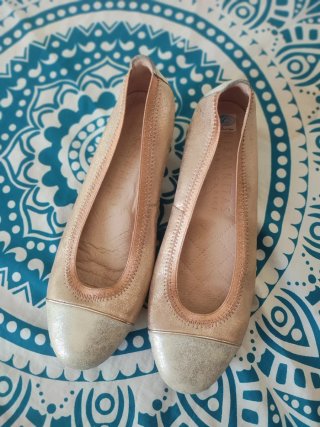 Bailarinas Hispanitas Beige y Dorado