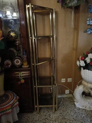 Estantería Metálica y Cristal Dorada