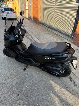 Kymco DTX360 Maxi Scooter Negra
