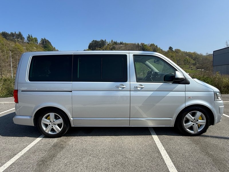Volkswagen Multivan 2015 - foto 1