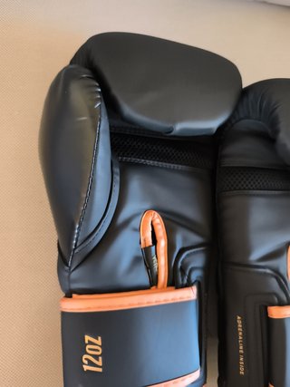 Guantes Venum Challenger 4.0 Negro Bronce 12 OZ