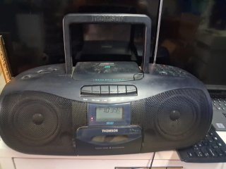Radio CD Thomson X-BASS