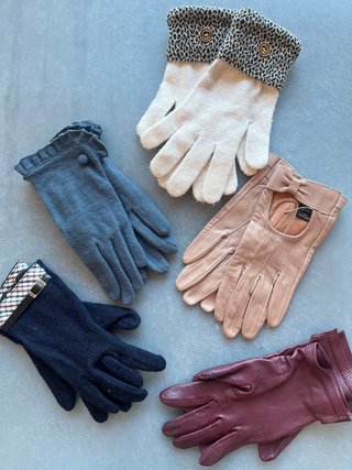 Lote guantes talle pequeña