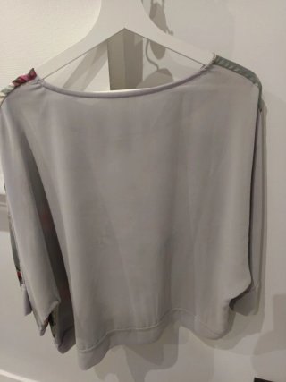 Blusa Raso Estampada Flores