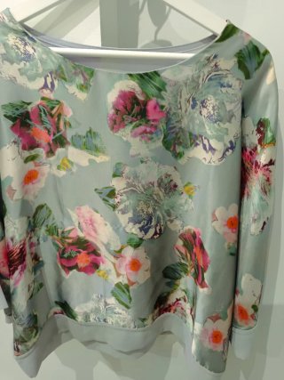 Blusa Raso Estampada Flores