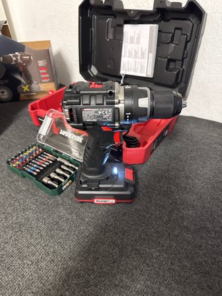 Atornillador Parkside 20V + Batería y Cargador