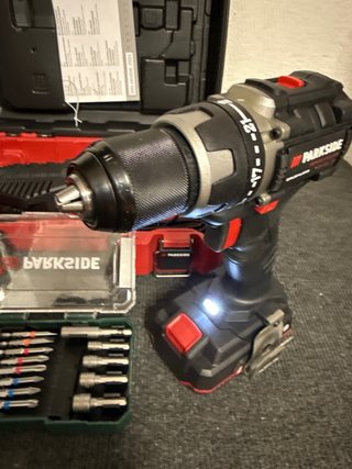 Atornillador Parkside 20V + Batería y Cargador