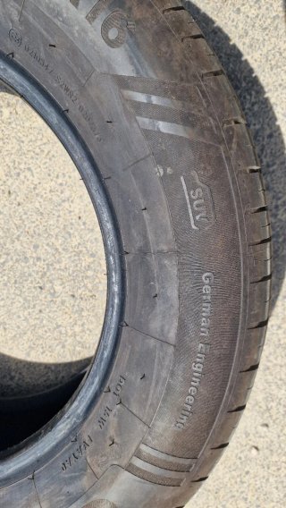 Neumáticos 215/65/16