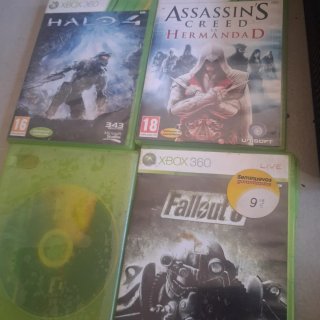 Xbox 360S Negra + Mando y Juegos