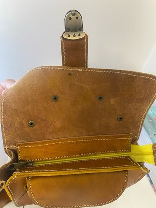 Bolso de cuero marrón