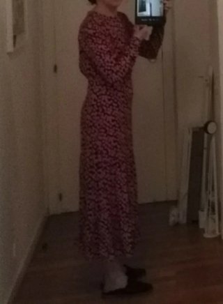 Vestido rosa estampado lunares