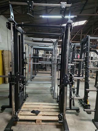 Máquina de gimnasio nueva y usada