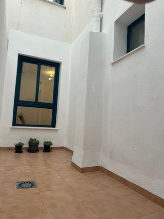 Piso en oliva pueblo. Bajo