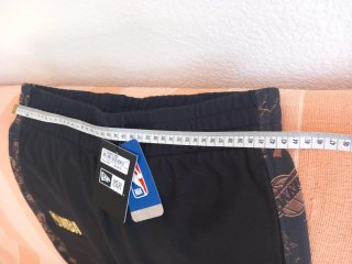 Pantalón chándal NBA New Era Negro/Dorado