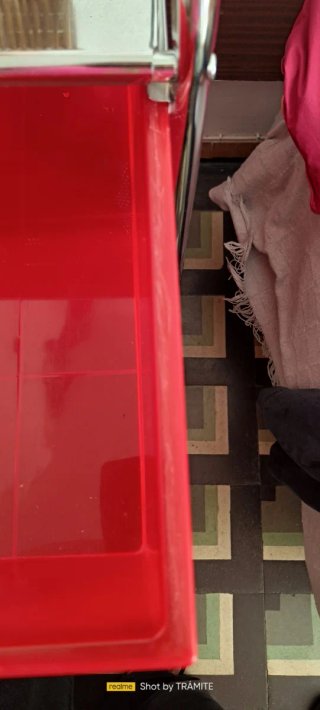 Cajonera con ruedas metálica