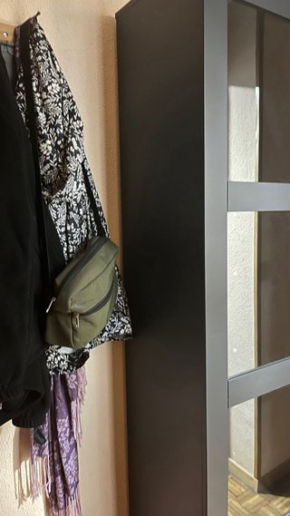 Vetrina Nera con Porte in Vetro