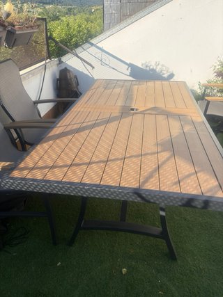 Mesa de jardín madera y metal 102x198