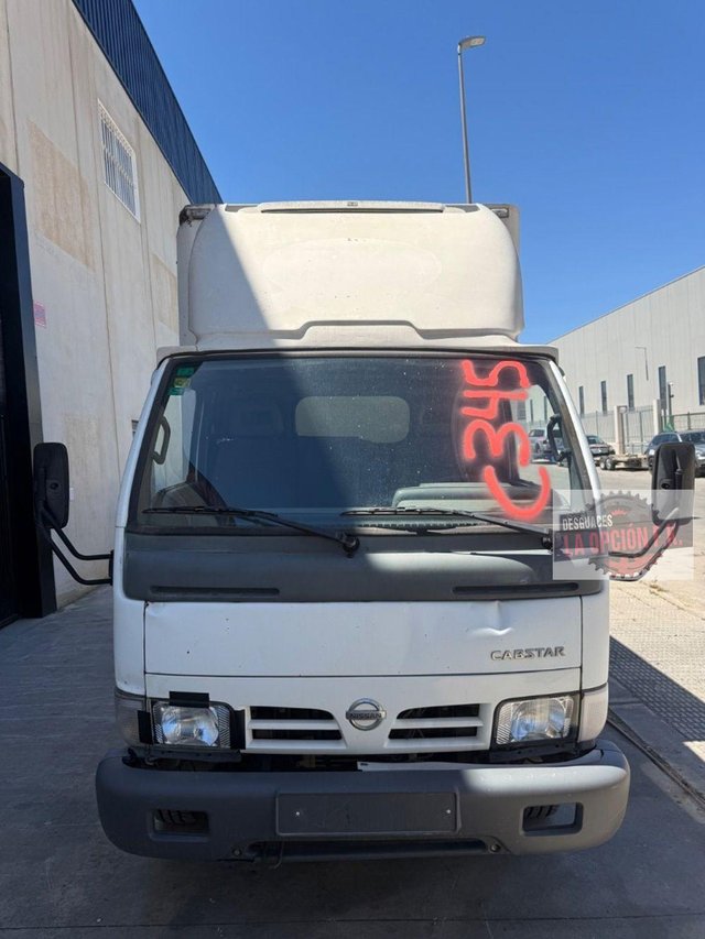 PARABRISAS Nissan Cabstar E