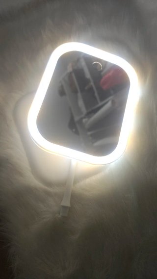 Specchio da trucco con luce LED