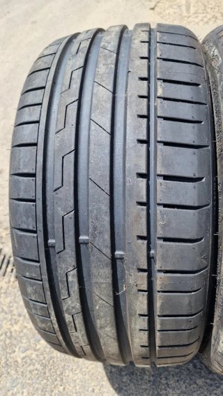 Neumáticos 235/35/19