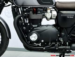TRIUMPH BONNEVILLE T120 BLACK