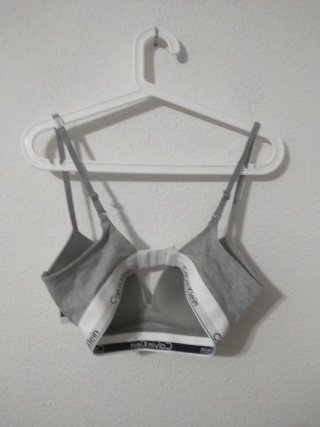Sujetador Calvin Klein Gris y Blanco