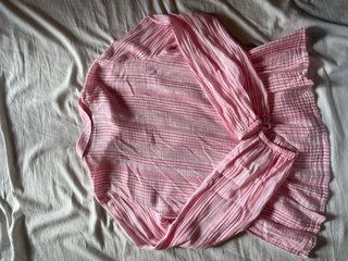 Camisa rosa com riscas