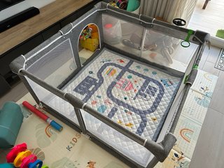 Parque para bebés 125x125 con alfombra