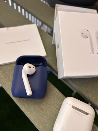 Airpods 2ª Gen con Estuche de Carga
