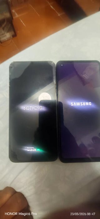 Nothing Phone (1) y Samsung A21s