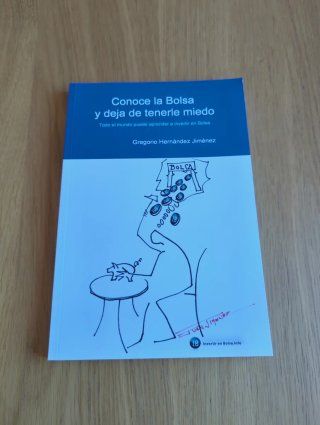 Varios libros economía, empresa y psicología.