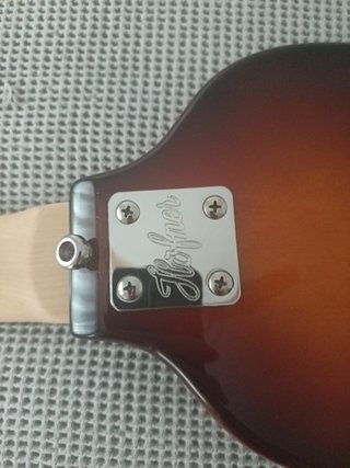 Bajo Eléctrico Hofner Violin shorty Sunburst