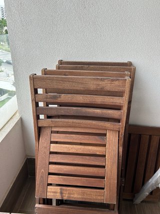 Conjunto mesa y sillas de terraza madera