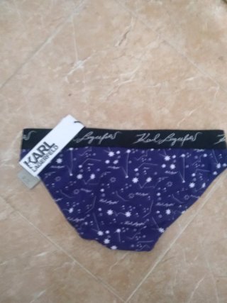 Bañador Karl Lagerfeld azul con estrellas