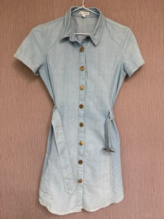 Vestido camisero Kling azul con cinturón