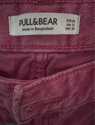 Pantalón vaquero rosa Pull&Bear