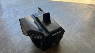 Mazda MX5 NB Montaje de la caja de climatización