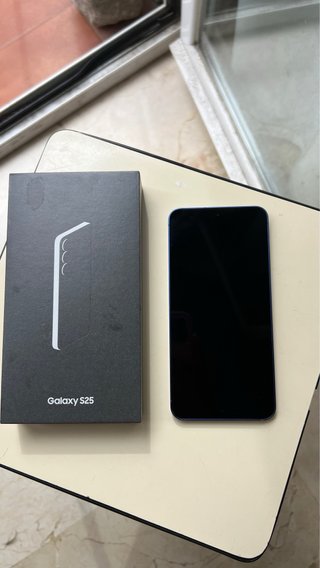 Samsung Galaxy S25 como nuevo con garantía 2 ańos