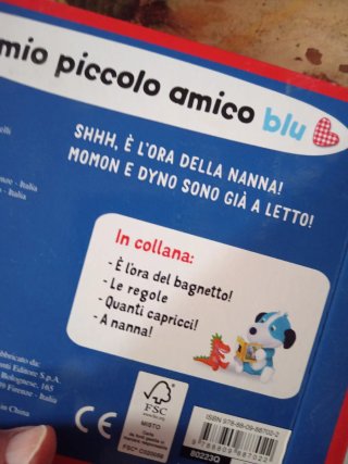 Libricino per bambini con illustazioni grandi