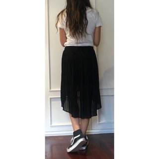 Falda plisada asimétrica Pull&Bear talla 36