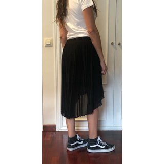 Falda plisada asimétrica Pull&Bear talla 36