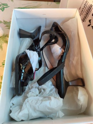 Sandalias Hispanitas charol negras