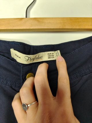 Pantalón cargo pirata - Zara